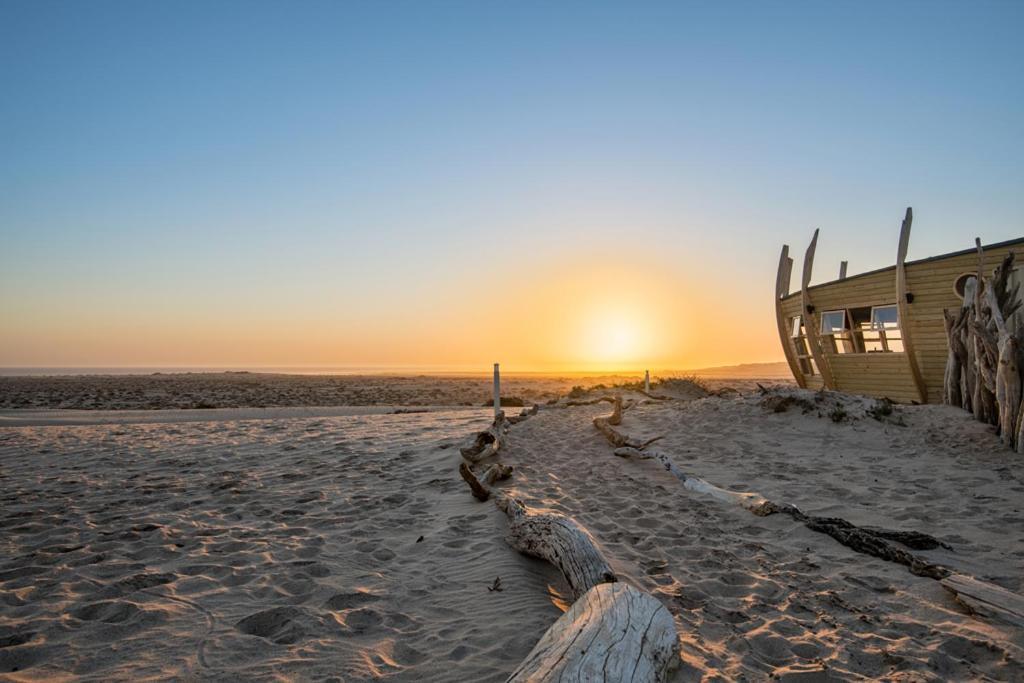Shipwreck Lodge Mowebaai Buitenkant foto