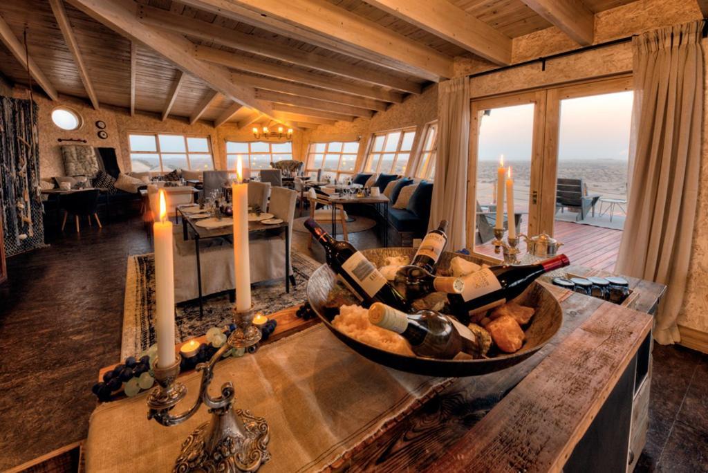 Shipwreck Lodge Mowebaai Buitenkant foto